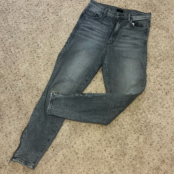 Mother Swooner Ankle Zip Jeans in Static s 27 - Picture 4 of 8
